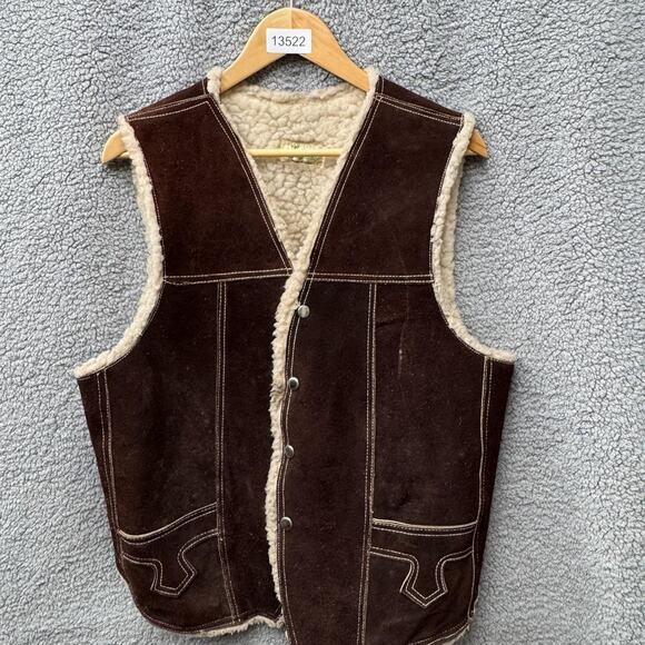 VINTAGE Shearling Vest Men Large Brown Western Suede Snap Front Sherpa Lined 70s - Picture 1 of 10